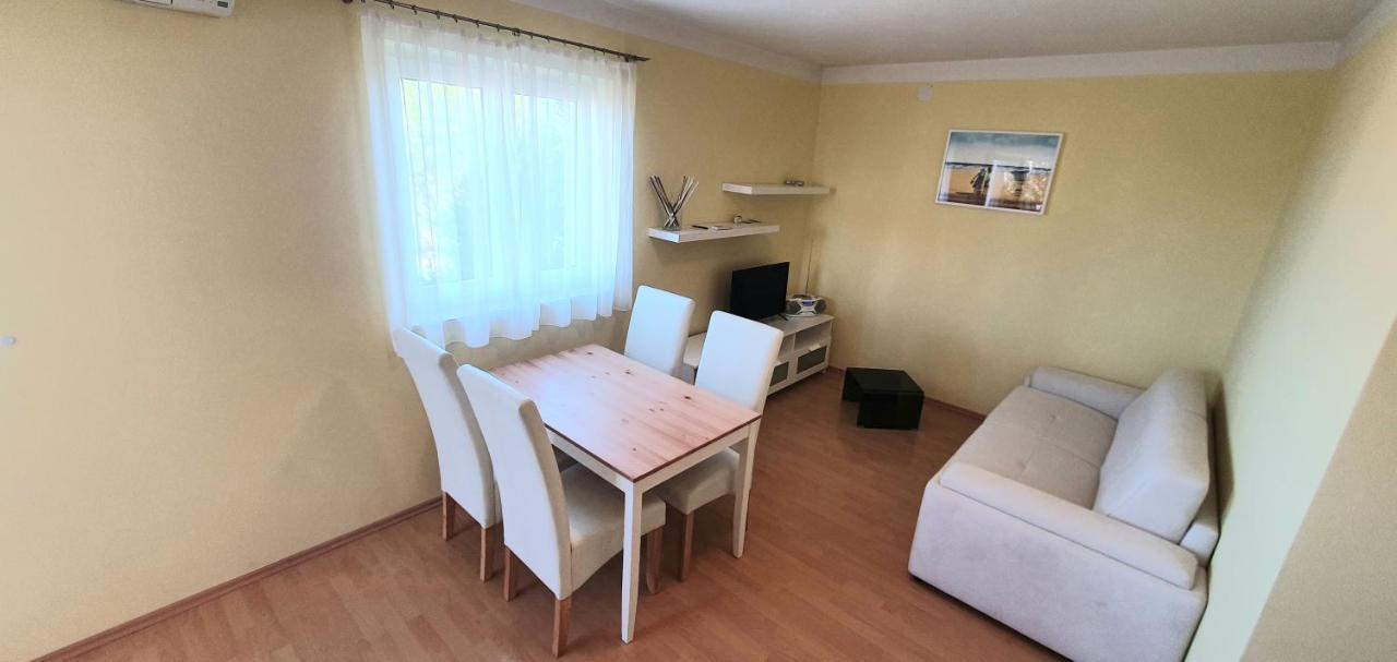 Apartments Oaza, Vrsi Mulo Exterior photo